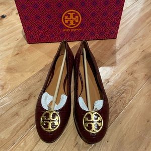 NWT Tory Burch Chelsea Ballet Croc Embossed Leather Flats 8.5